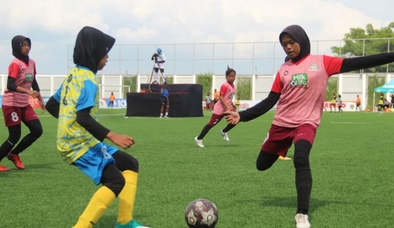 Kisah Guru SD di Rembang, Jual Kambing untuk Biaya Muridnya Kompetisi Sepakbola 