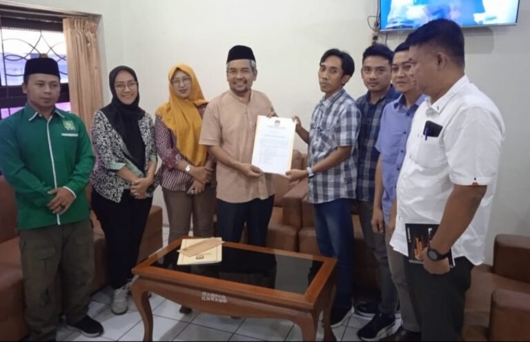 Demi Anaknya, Caleg Jadi di Karanganyar Ini Mengundurkan Diri