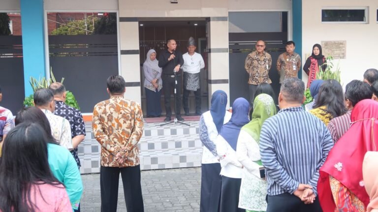 Perpustakaan PIP Semarang Lakukan Inovasi Alih Media Diktat Menjadi 72 Buku Digital