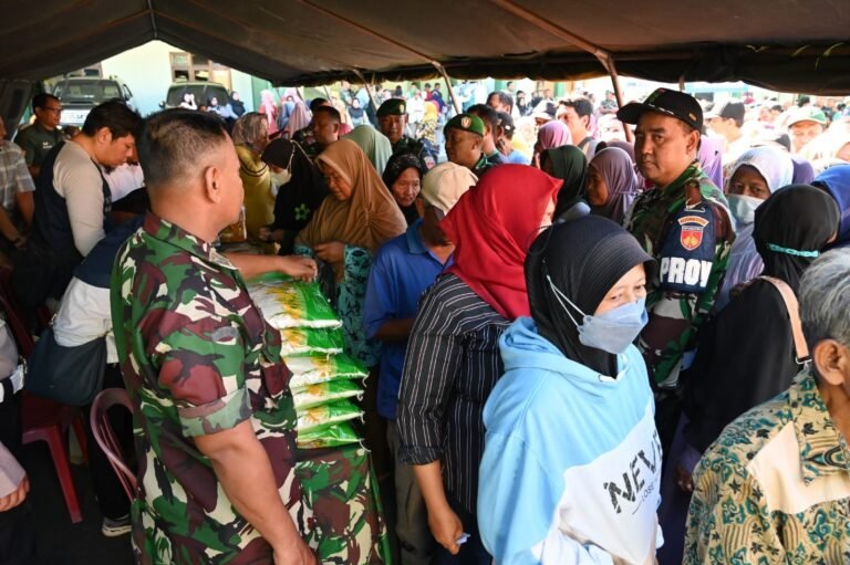 Persiapan Ramadhan, Pasar Murah Kodim 0726/Sukoharjo Diserbu Warga