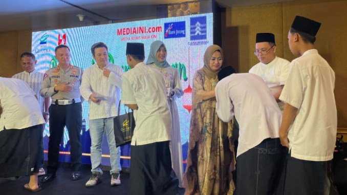 Hotel Ciputra Berbagi Ramadan Bersama  Anak Yatim 