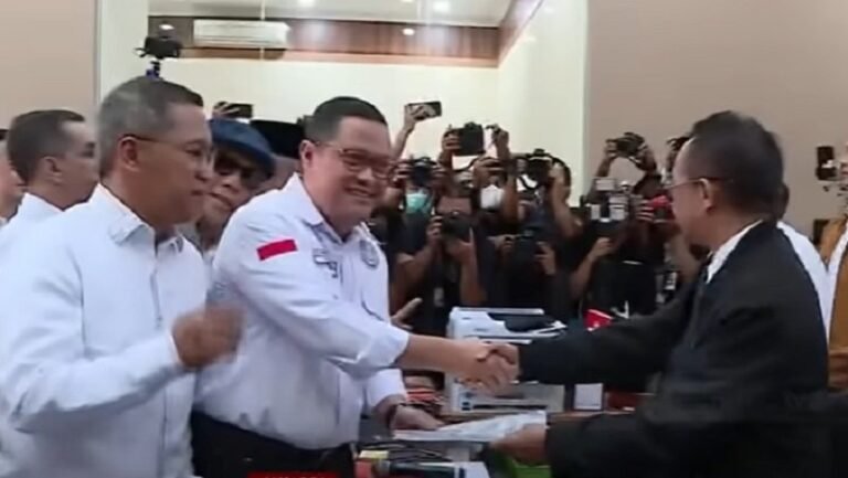 AMIN Resmi Gugat Hasil Pipres, Ganjar-Mahfud Tunggu 24 Maret