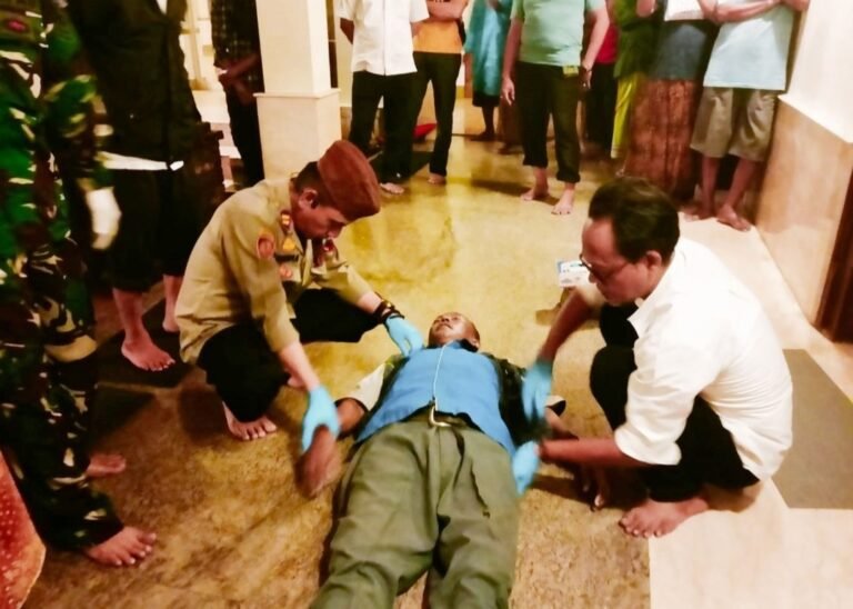Pedagang Siomay Meninggal di Teras Masjid Menara