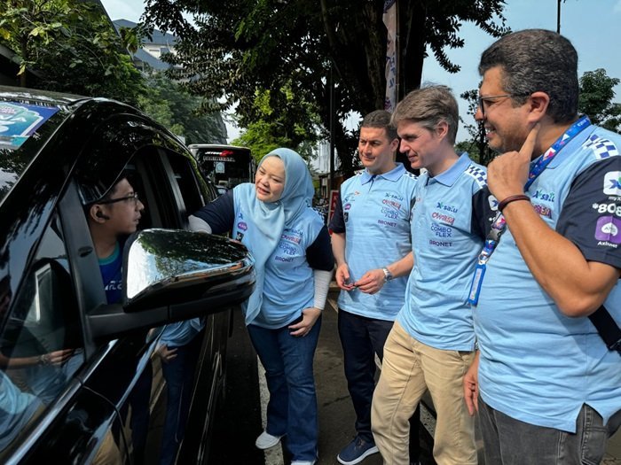 Retailer dan Karyawan Pulang Kampung Gratis Bareng XL