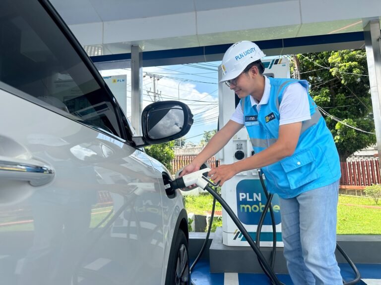 PLN Catat Lonjakan Transaksi di SPKLU