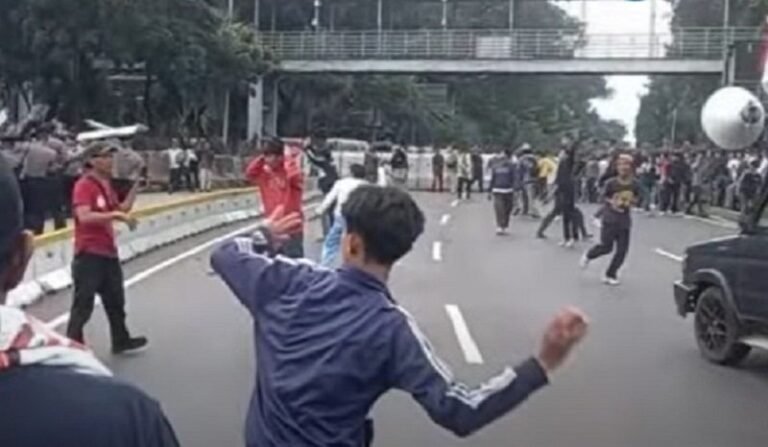 Senin Wage Neptu Geni, Sidang Putusan MK Dijaga 7.783 Personel