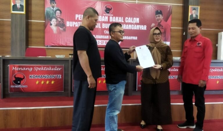 Sinyal Koalisi, PKS Ambil Formulir Pendaftaran Cawabup Karanganyar di PDIP