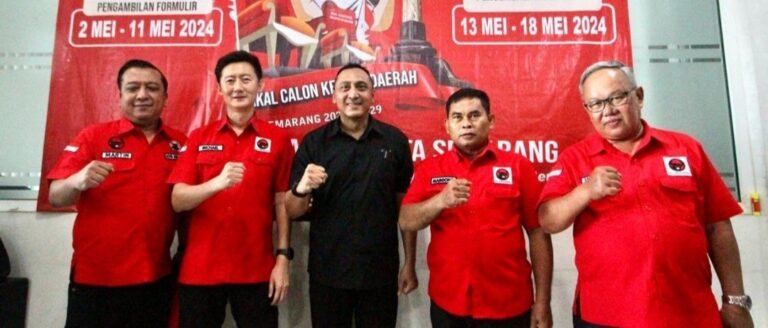 Arnaz Juga  Kembalikan Formulir Pendaftaran Bakal Calon Walikota Semarang ke PDIP