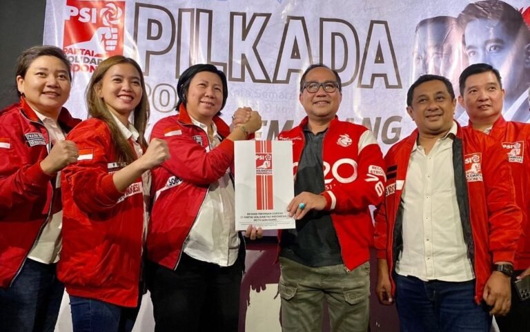 Iswar Kembalikan Berkas Pendaftaran Calon Walikota Semarang ke PSI