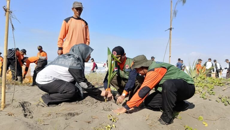 SBI Ajak Sedekah Sampah dan Hijaukan Pantai Lanchang Indah