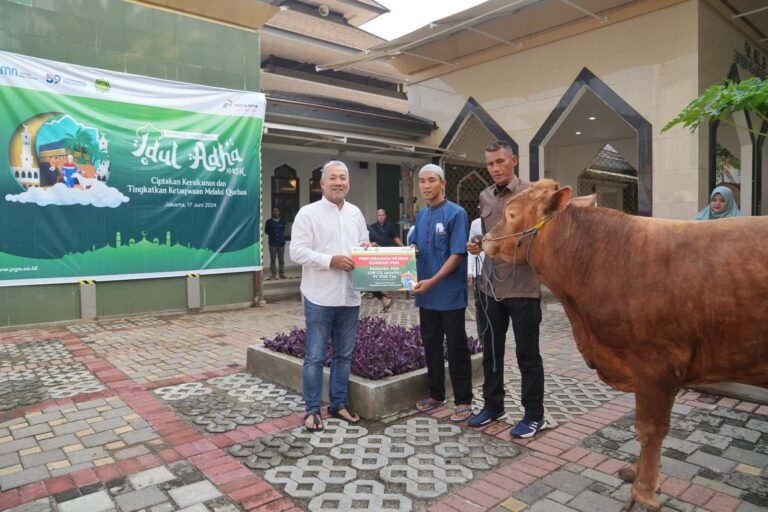 PGN Bagikan 382 Hewan Qurban di Sekitar Wilayah Operasional