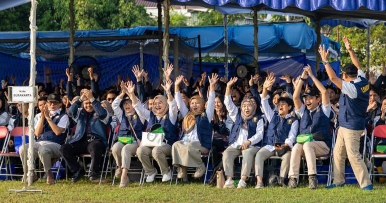 Terbanyak! Rektor Undip Melepas 7.254 Mahasiswa KKN