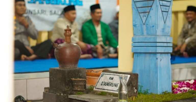 Pejabat Salatiga Peringati 10 Muharam di Makam Kyai Jangkung