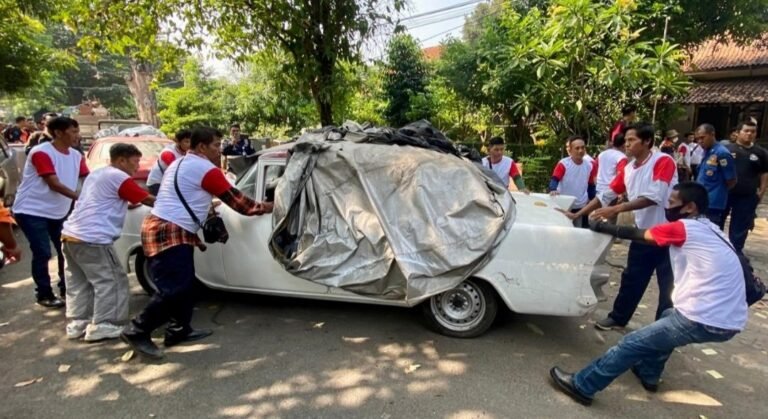 Ketegangan Warnai Eksekusi Tujuh Rumah Aset PT KAI di Semarang