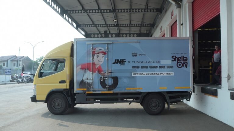 JNE Express Jadi Mitra Logistik Resmi Konser Sheila On 7