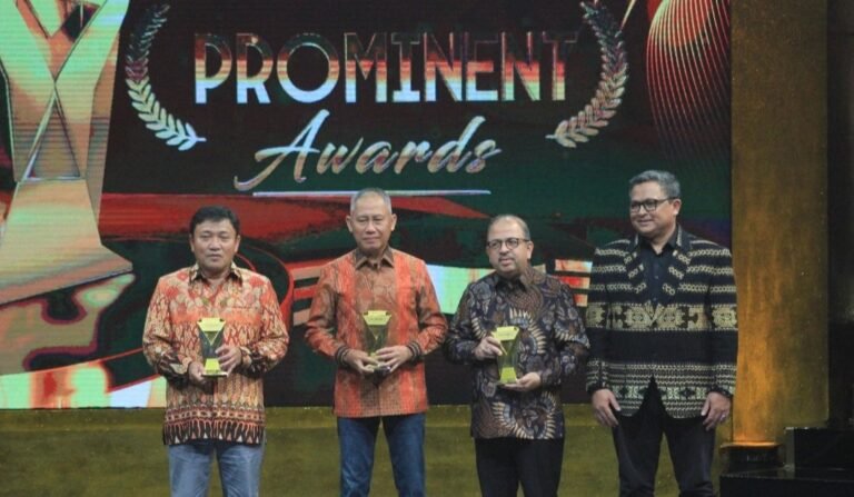Bank Jateng Raih Penghargaan di Prominent Awards 2024: Komitmen Kuat dalam Mendukung UMKM