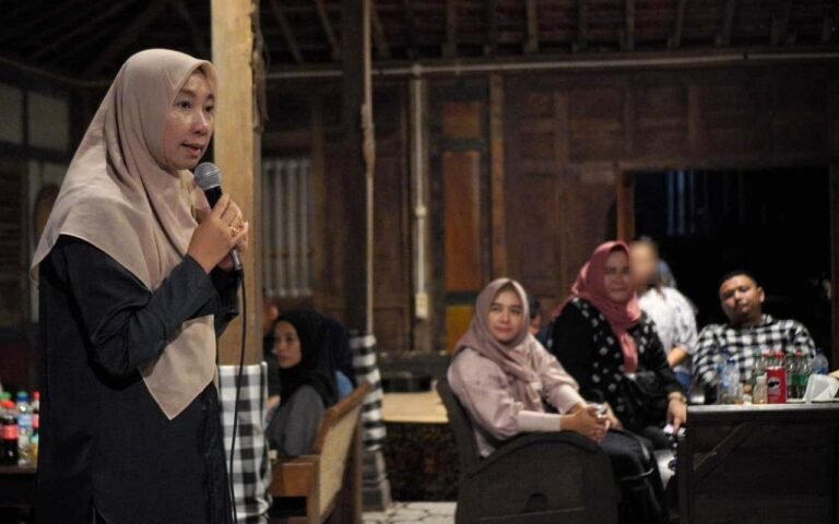 Inilah Tips Jitu Mbak Dina Untuk Mengatasi Pengangguran di Kota Semarang