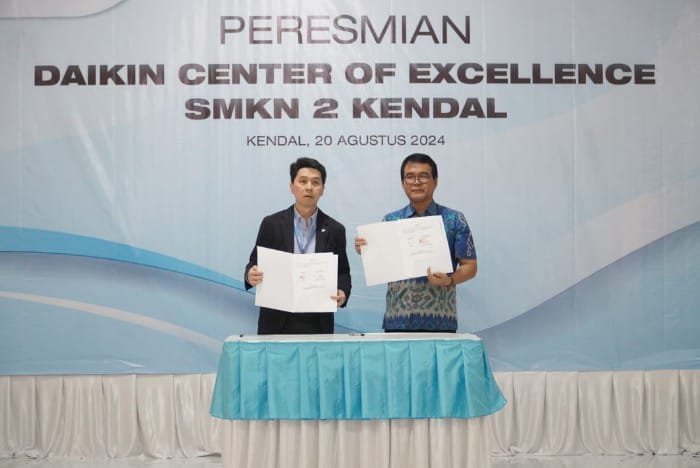 DAIKIN Buka Pusat Keunggulan di SMK Negeri 2 Kendal