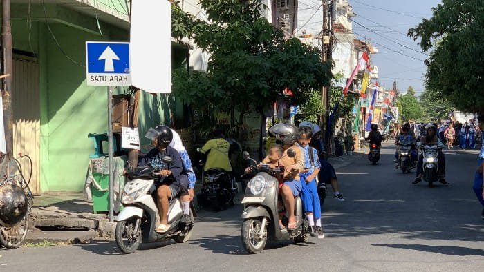 Bahaya Bikers Berkendara Melawan Arus