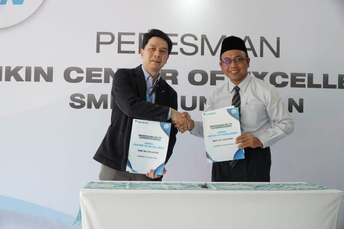 DAIKIN Resmikan Pusat Keunggulan di SMK NU Ungaran