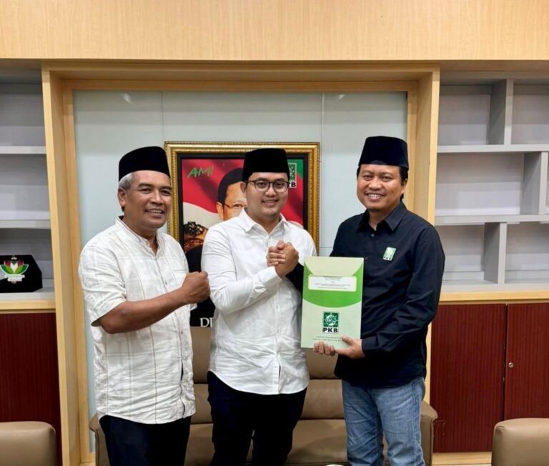 Cerdas, Ilyas akan Atasi Kemiskinan dengan Program KKU Kuliah Gratis