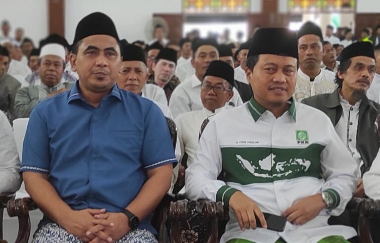 Gus Yasin Puji Gus Yusuf karena Program “Nderek Kyai Menangkan Luthfi–Yasin”