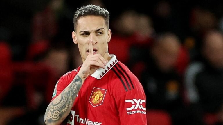 Ten Hag Tak Bisa Jamin