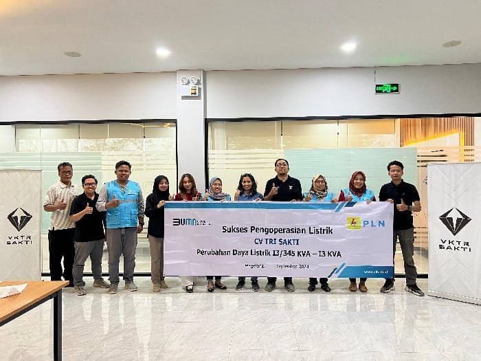 Wujud Kinerja ke-5 Tahun BUMN di Bawah Kepemimpinan Erick Tohir, PLN UP3 Magelang Lakukan Penyalaan Pelanggan CV TRI SAKTI
