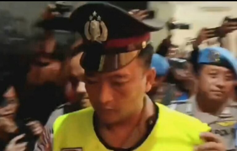 Ini Wajah Polisi Penembak Siswa SMK Semarang 