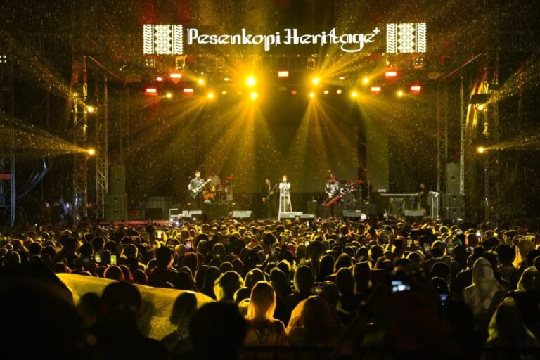 Jelang Libur Nataru, PLN dan Pesenkopi Sajikan Destinasi Wisata Baru di Solo