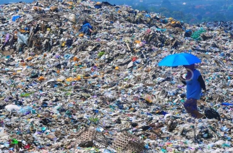 Djarum Kudus Sumbang Incenerator Atasi Gunung Sampah 