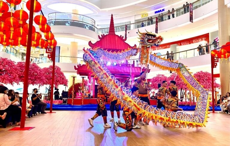 Sambut Tahun Ular, The Park Semarang Tampilkan Berbagai Pertunjukan Khas Imlek