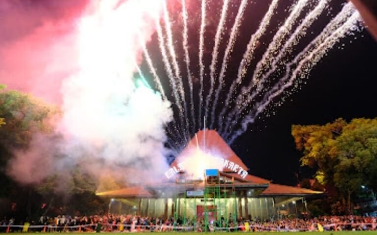 Tahun Baru Imlek Tanpa Hujan, Pesta Kembang Api 21 Menit di Balaikota Surakarta