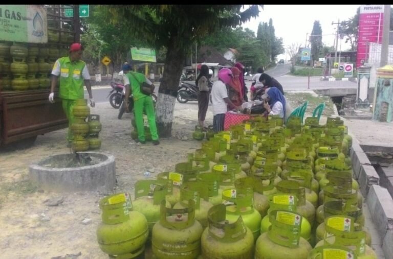 Para Pengecer di Sragen Tolak Jadi Agen LPG 3 Kg