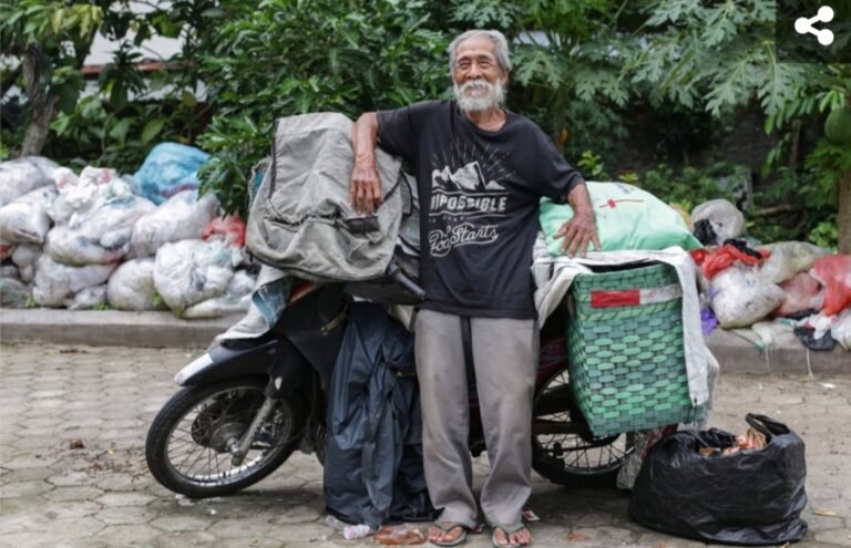 Satu Abad Pramoedya Ananta Toer, Adiknya Bergelar Doktor jadi Pemulung di Blora 