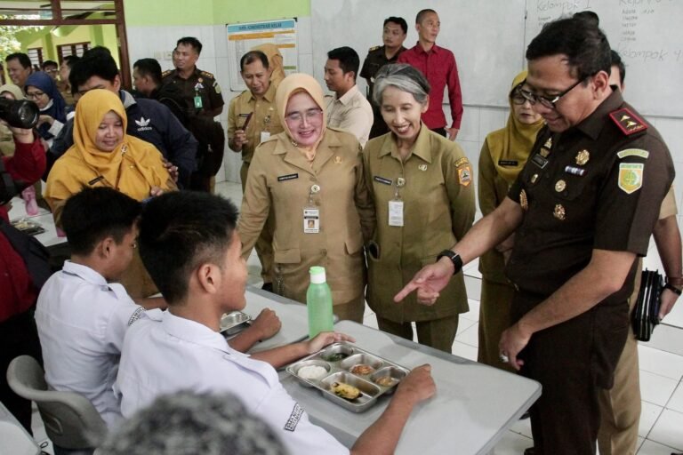 Kecelakaan Beruntun di Jl Juanda Solo, Satu Tewas dan Empat Luka-Luka
