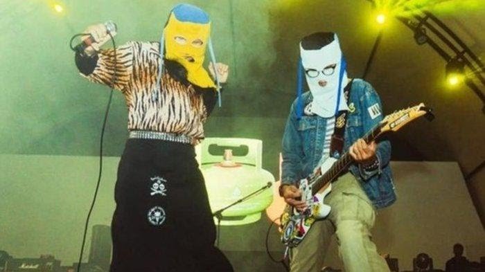 Band Sukatani Klarifikasi Karya Lagu “Bayar Bayar Bayar” Berisi Lirik Kritik Polisi