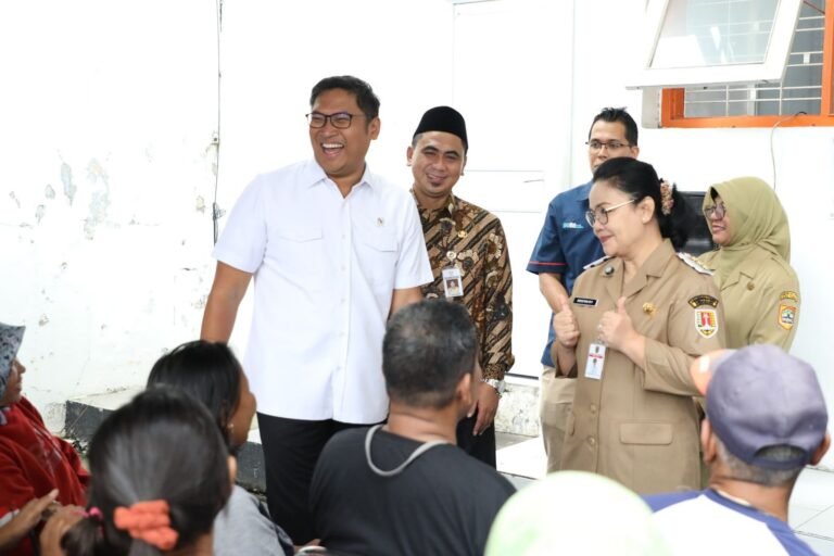 Dampingi Wamentan, Agustina Wali kota Semarang Gelar Operasi Pasar