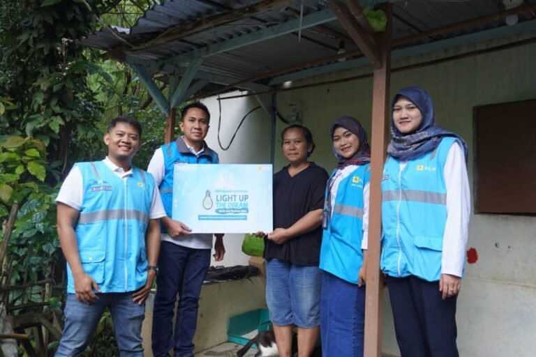 PLN UP2D Jateng & DIY Hadirkan Terang di Bulan Ramadhan Lewat LUTD