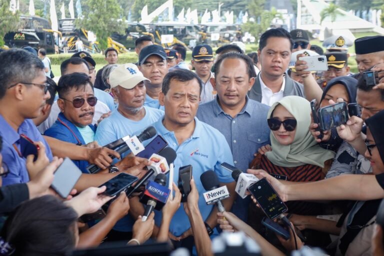 Gubernur Jateng Lepas 14.000 Mudik Gratis: Sangune Utuh Pulang Membangun Desa