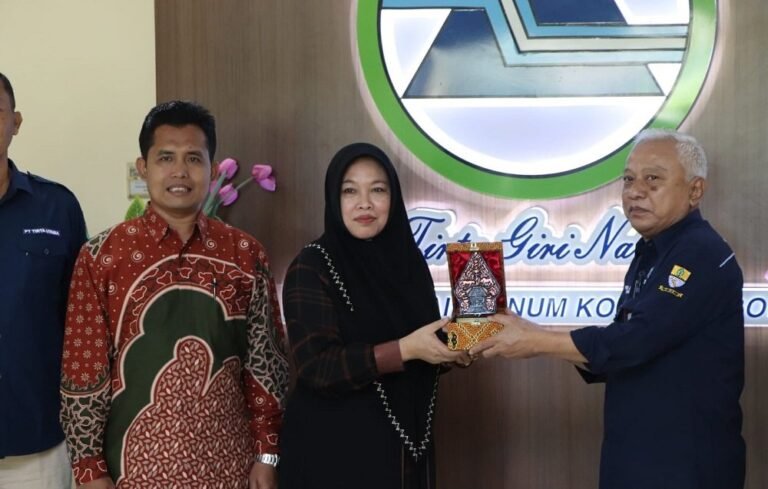 Upayakan Peningkatan Kinerja BUMD Bidang Jasa, Komisi C Diskusi dengan PDAM Cirebon