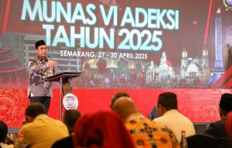 Munas Adeksi, Gus Yasin Minta DPRD Serius Kawal Pengelolaan Sampah di Daerah