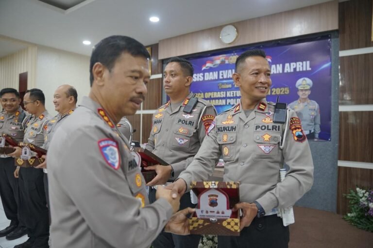 Pospam Polres Sragen Sabet Penghargaan Terbaik Dalam Pengamanan Lebaran