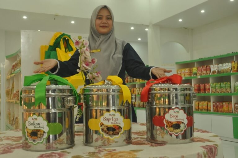 Kuliner Icon Kota Ungaran Ibu Pudji dari Tahu Bakso hingga Soto Dandang
