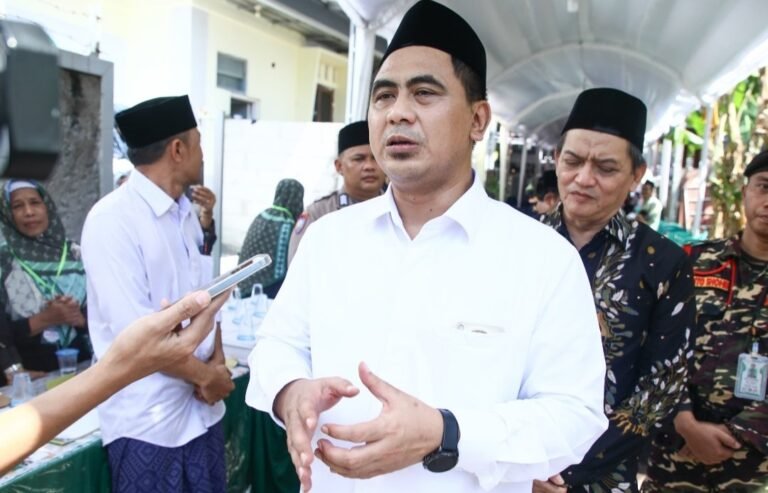 Wagub Jateng Minta Pemda Ganti Rugi Bibit Petani Banjir Demak-Grobogan