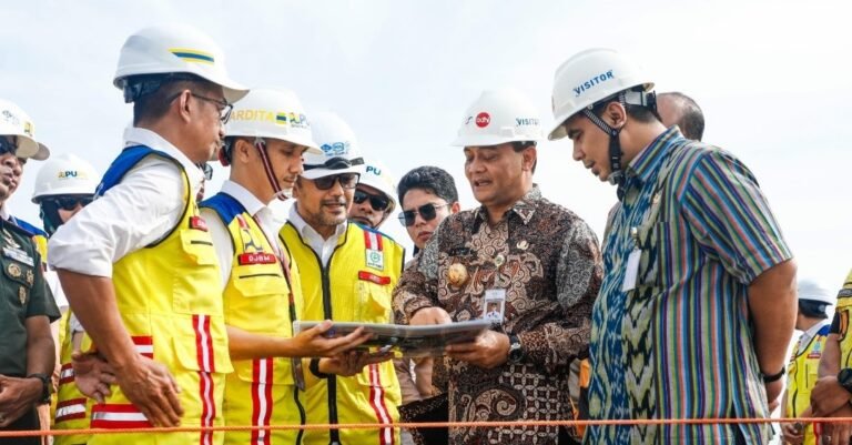 Gubernur Cek Kolam Retensi Terboyo dan Sriwulan, Januari 2026 Tanggul Laut Sudah Difungsikan 