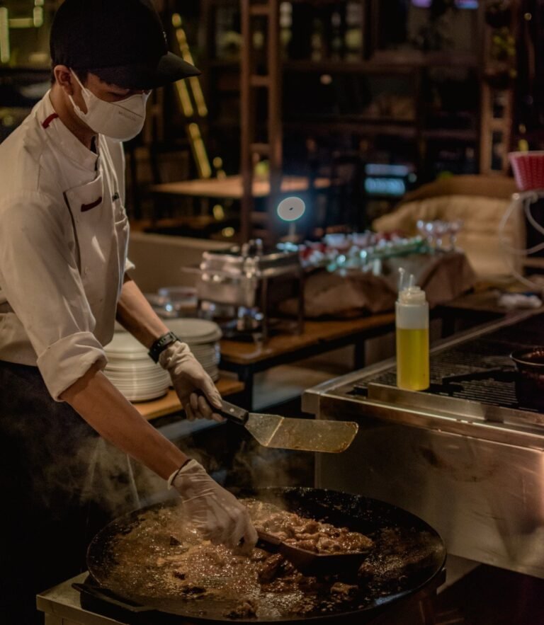 The Wujil BBQ on Rooftop, Sajikan Konsep Kulinari Sembari Bermusik