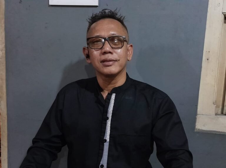 Mantan Penggugat Ijazah Jokowi, Zaenal Mustofa, Resmi Ditahan Kasus Pemalsuan Dokumen