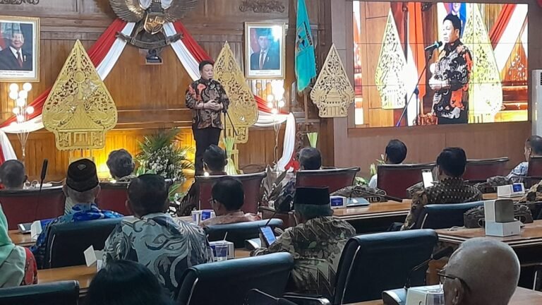 Dance  : Gedung Pakuwon Harus Kita Rebut Kembali