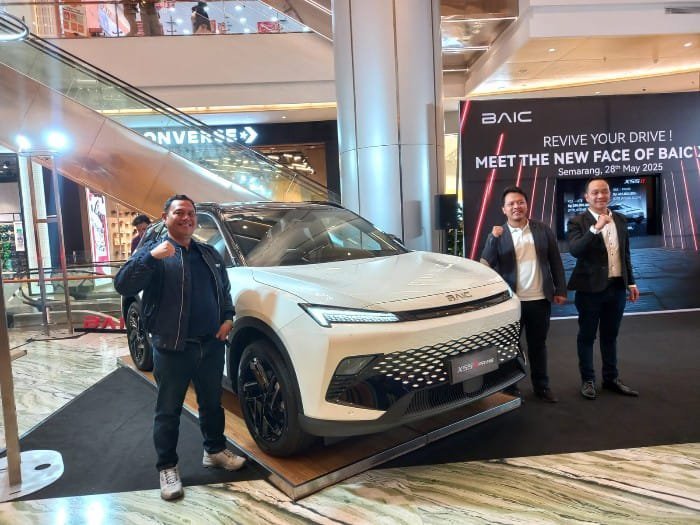BAIC X55 II Resmi Masuk Pasar Semarang